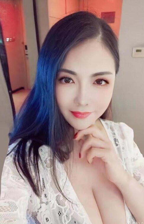 经典服务型少妇