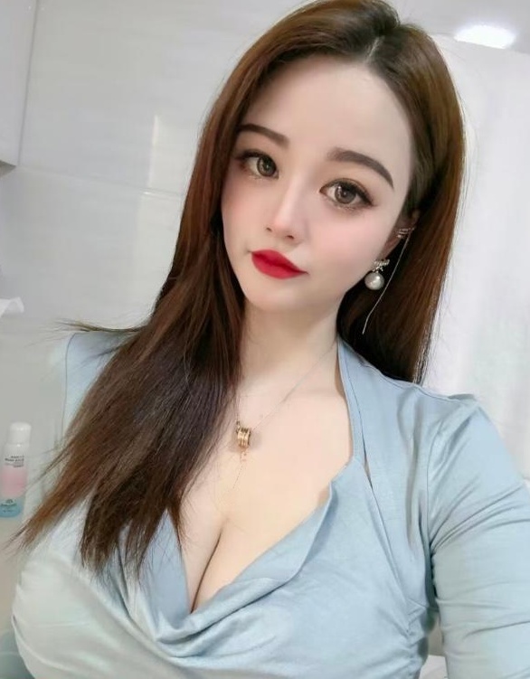龙华波霸妹子