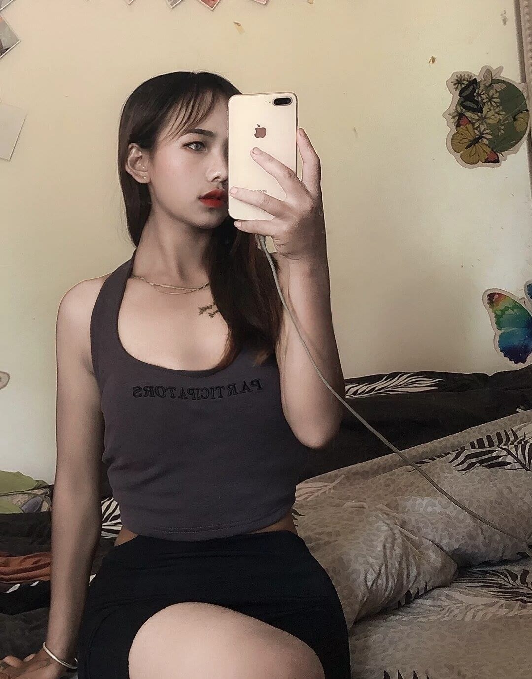 制服多的骚妹