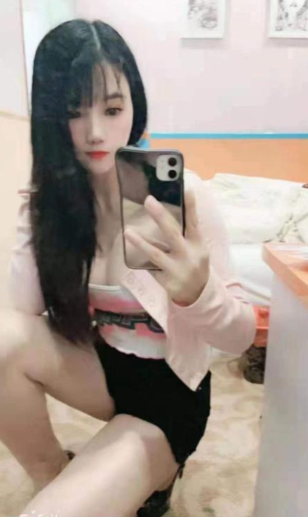舌头灵活的小妹
