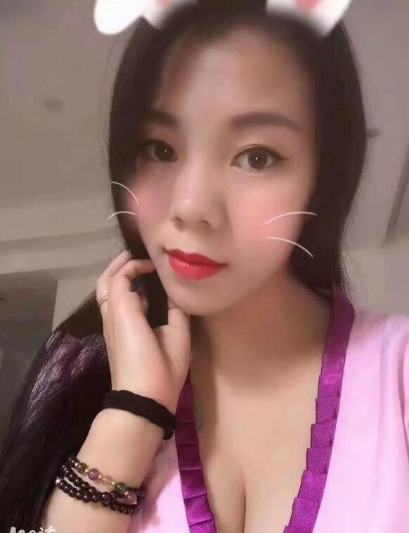 胸大温柔小姐姐