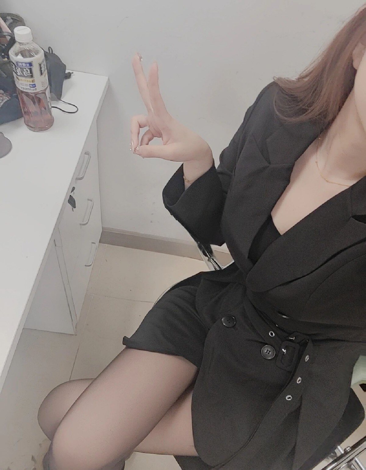 长腿大奶妹