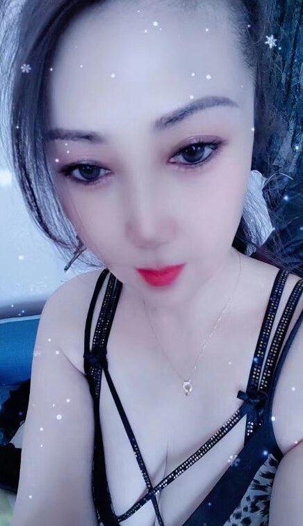 性价比温柔的骚苗苗