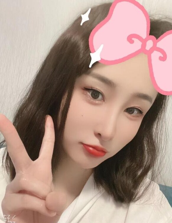 体验白嫩小姐姐