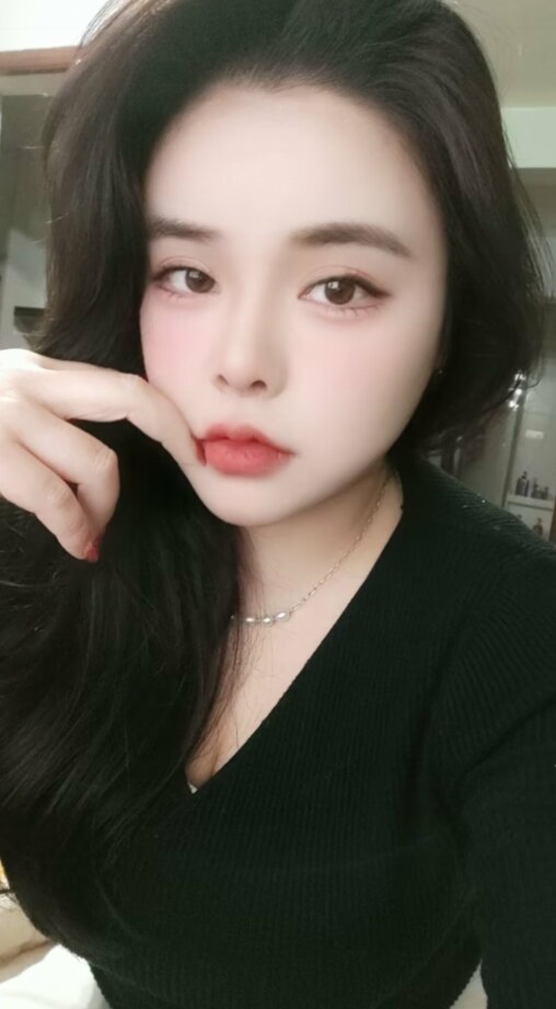 闷骚浪叫S身材妹子