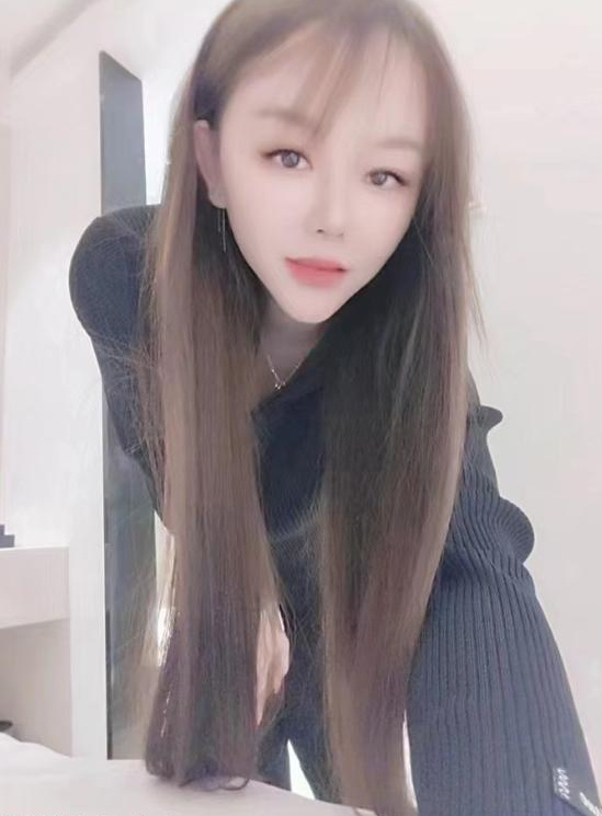 徐东乖巧小妹