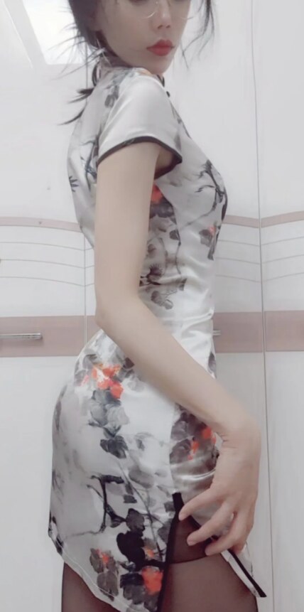 光熙门地铁附近大屁股