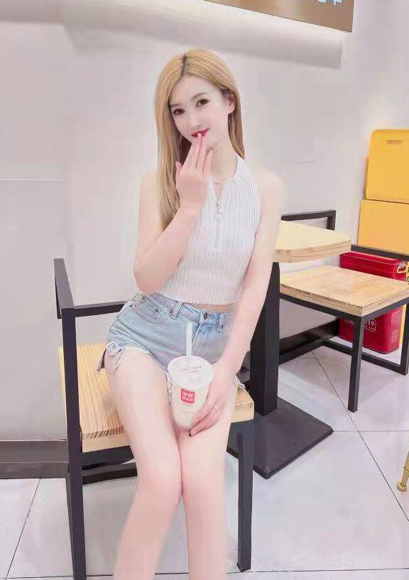 角色扮演奶茶老师