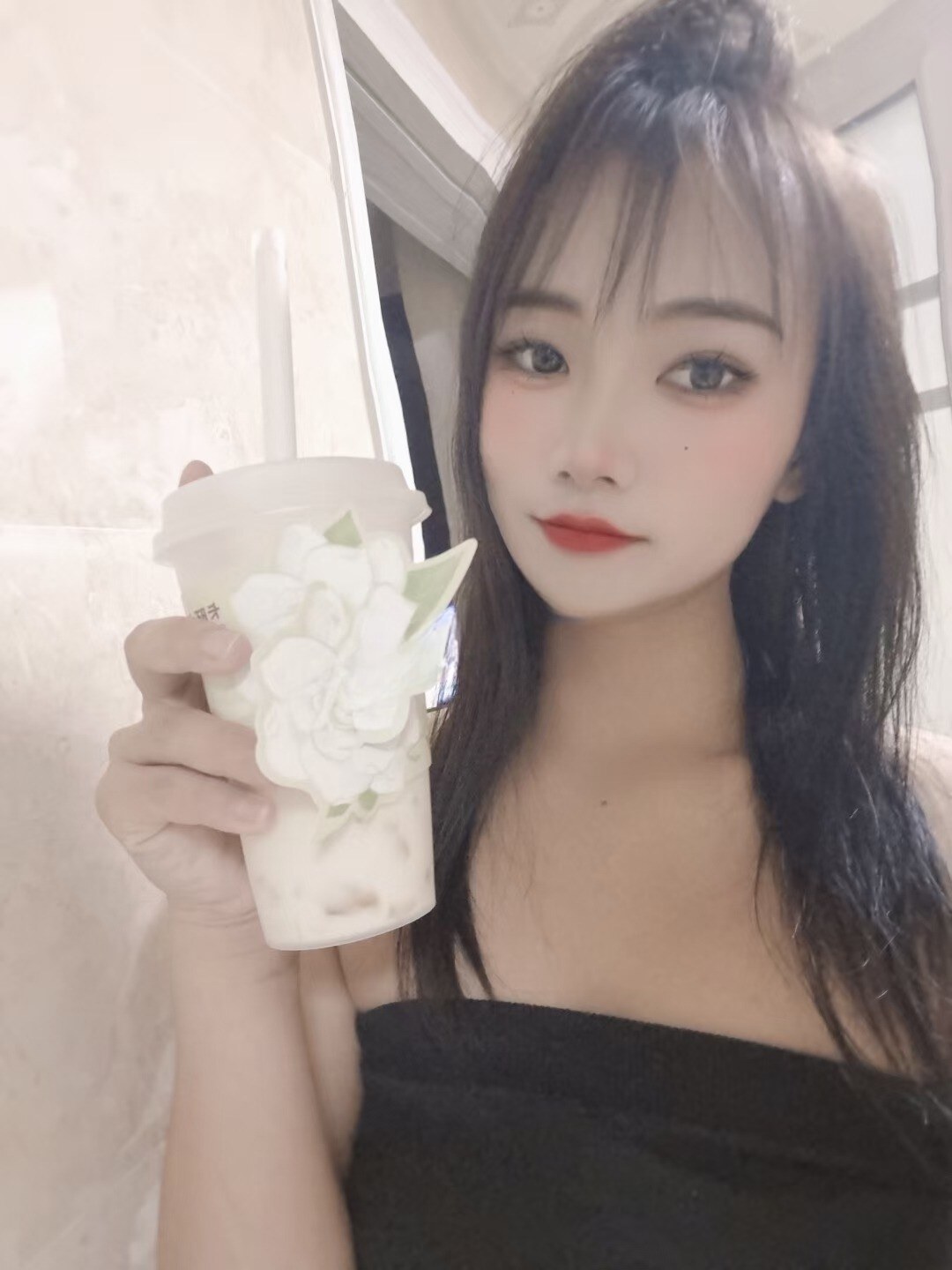 合肥天鹅湖漂亮个人妹妹