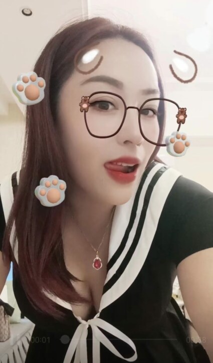 韵味十足的四川骚妇