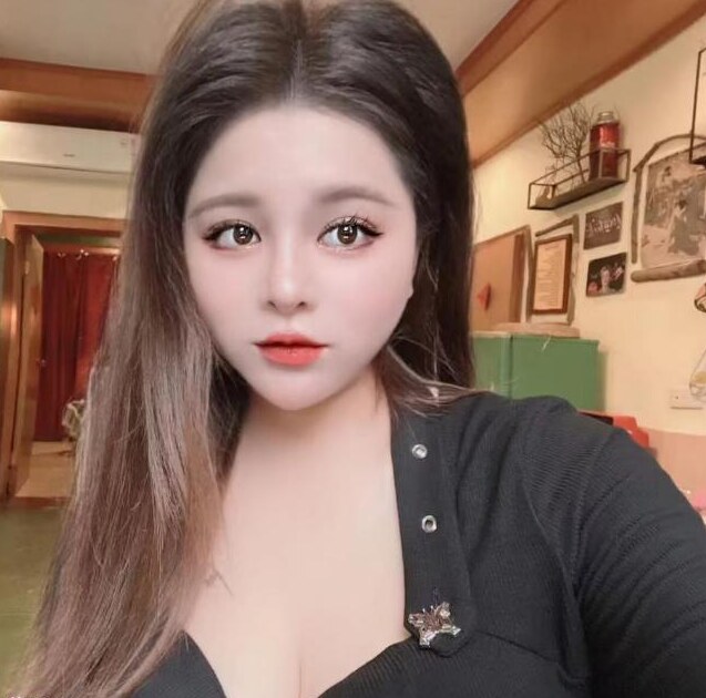 天河岗顶大波妹