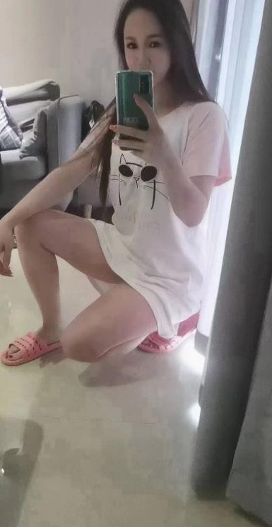 龙华清湖肤白貌美