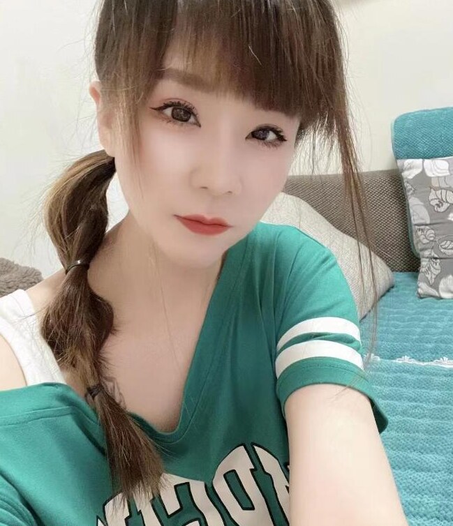 小穴粉嫩马尾辫