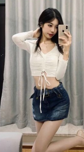 兼职的大二学妹