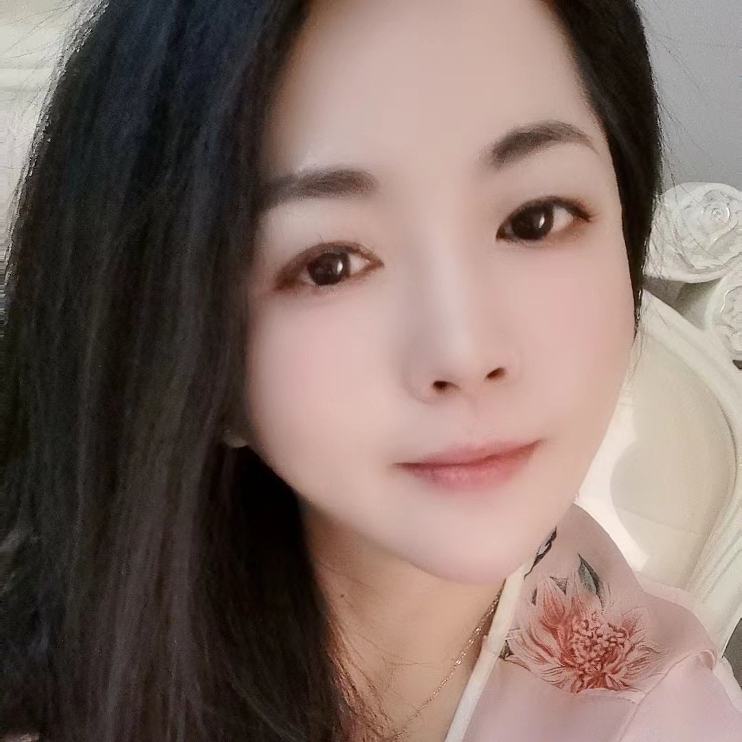 半套的小美女，还可以，分享给大家