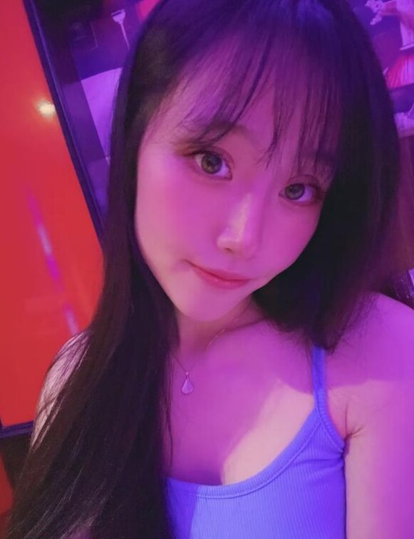 宝龙漂亮御姐