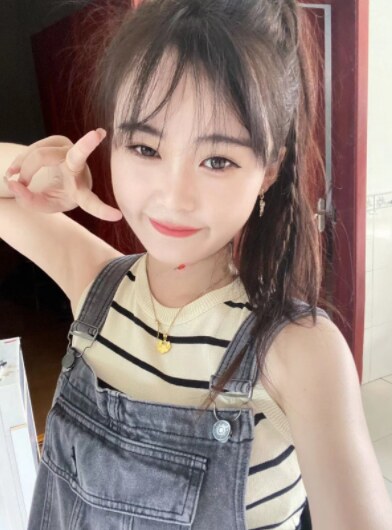 清纯00后、小仙女