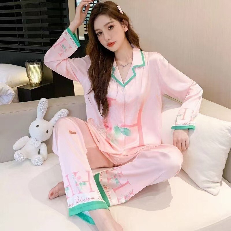 青岛邂逅丰满小美妞