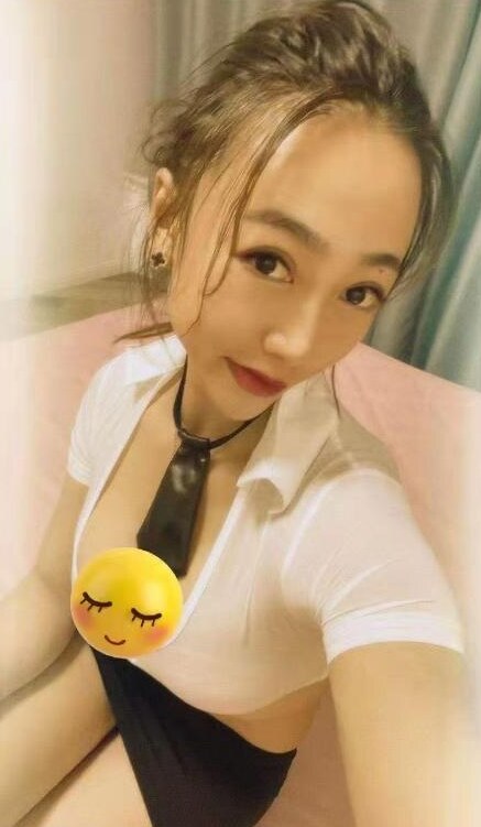 口活不错的制服姐姐