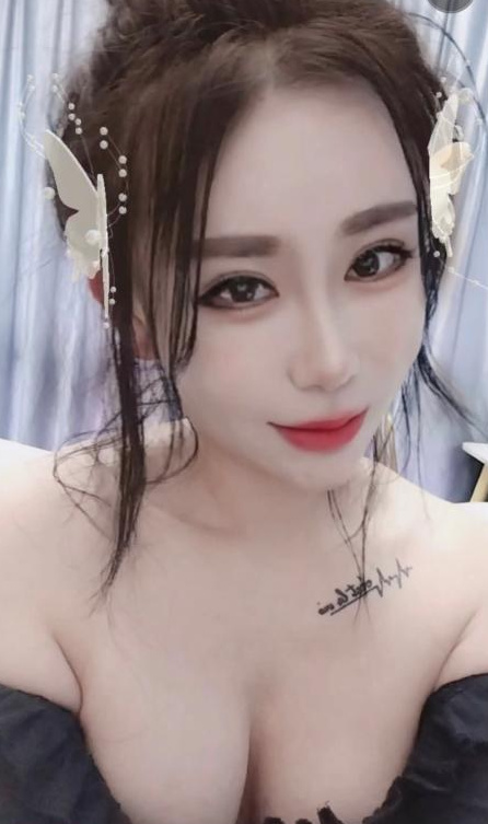 大胸嫩妹米粒