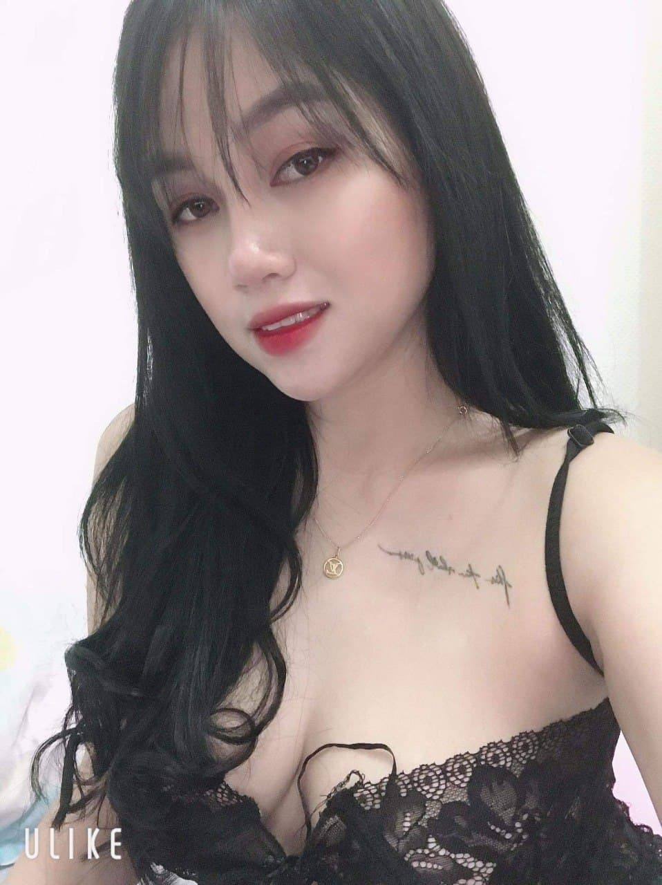 北湖区的妩媚黑丝少妇