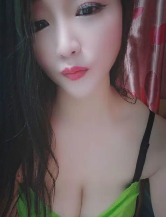 高挑小雯