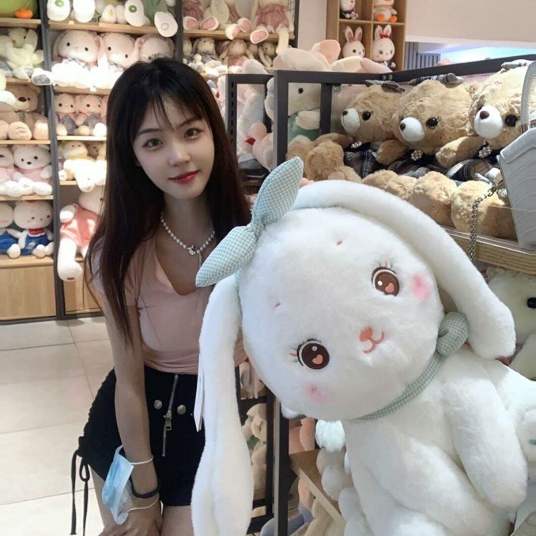 台江00年气质小美女