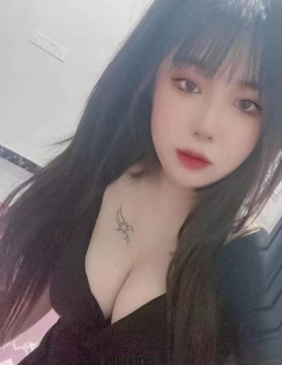 长得漂亮大奶萌妹