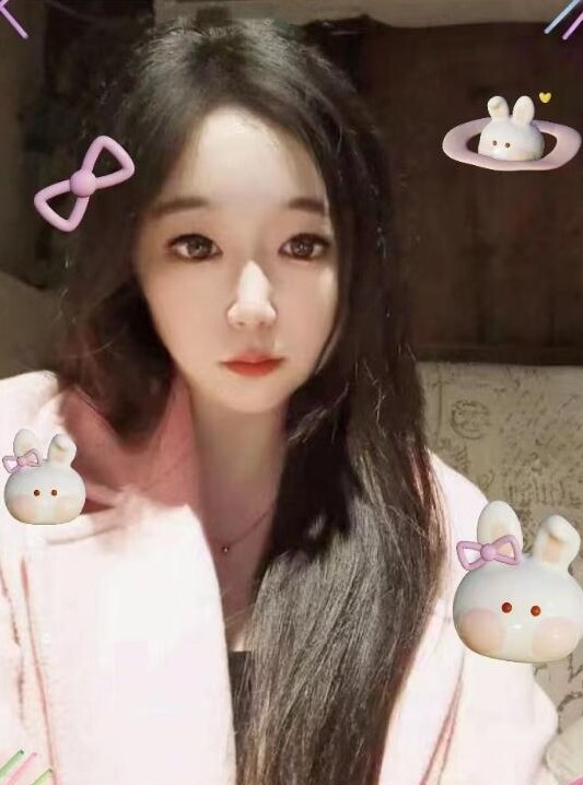 清秀美女洛洛
