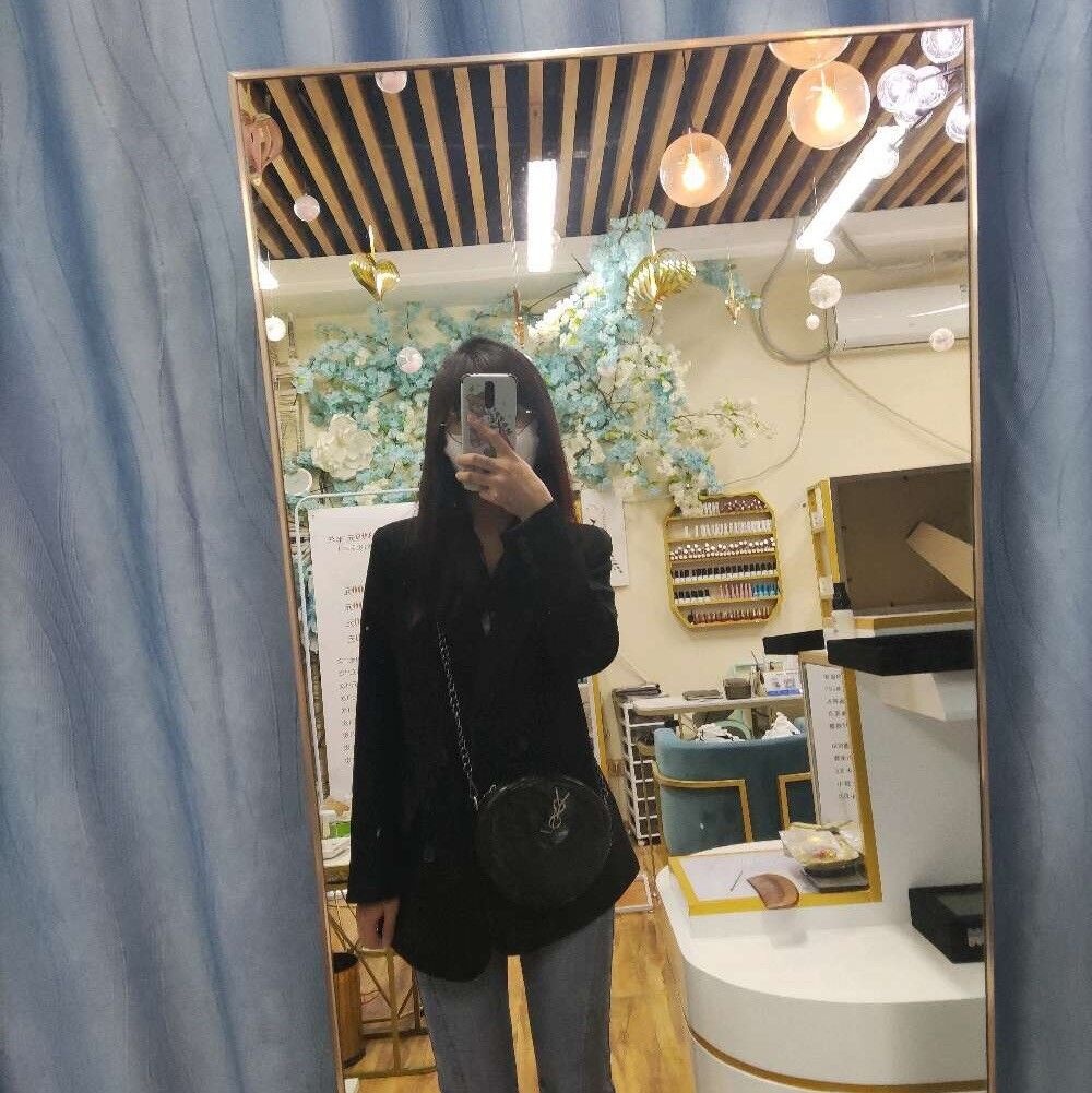 身材不错的小少妇
