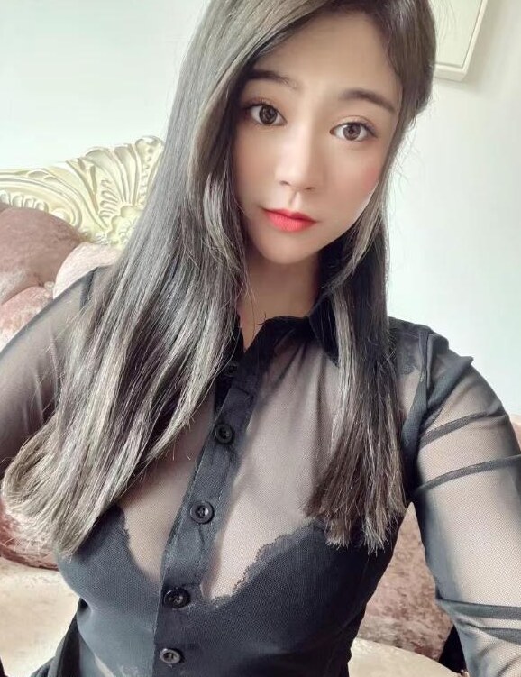 崇川性感小少妇