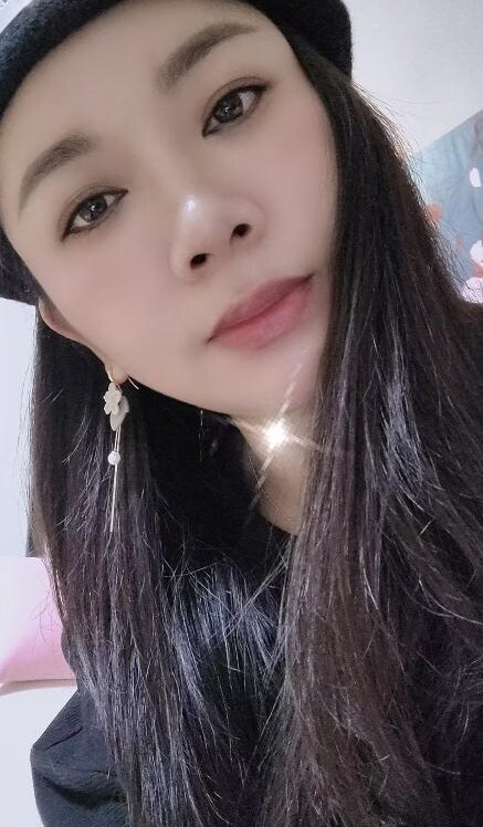 小少妇笑笑
