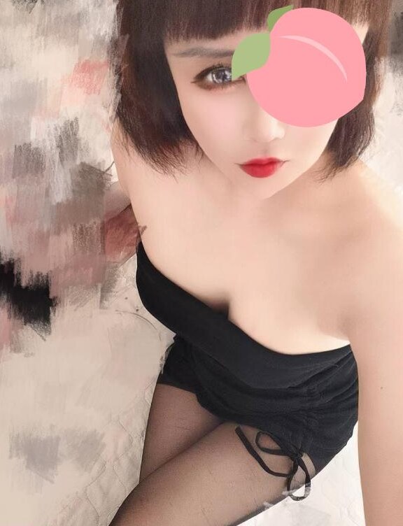 市区骚女大奶