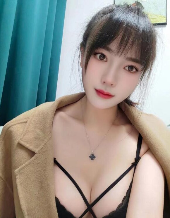 妖娆妩媚小少妇