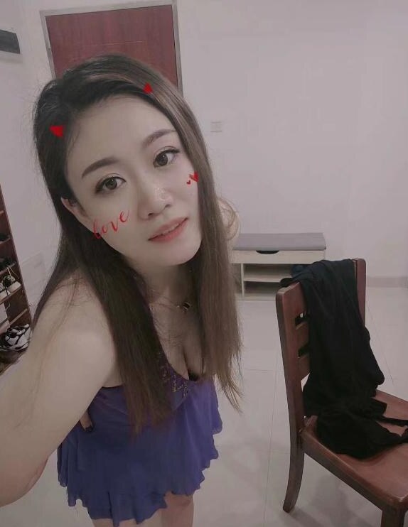 白云微胖气质少妇