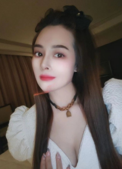 花都黑丝大屁股少妇娜塔莎