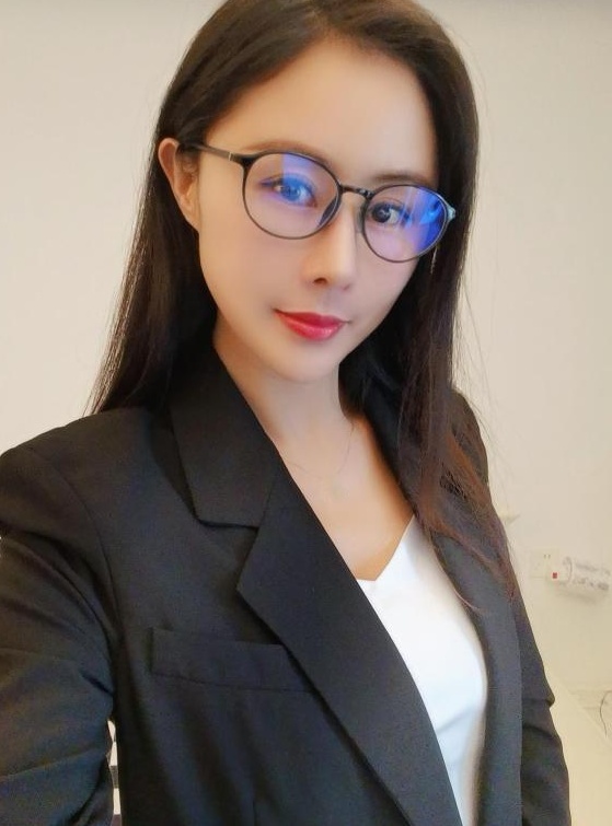 拱墅气质眼镜佳颖