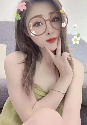 泻火感高的年轻妹子