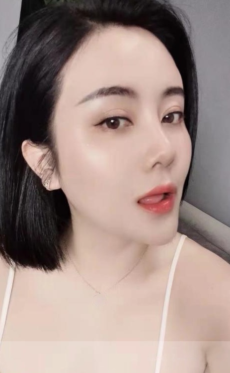 巨乳子汐