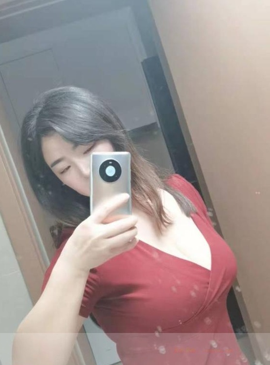 大奶乳交姐姐