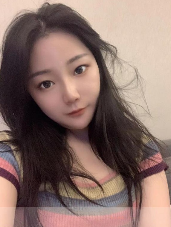 双流萝莉体嫩妹