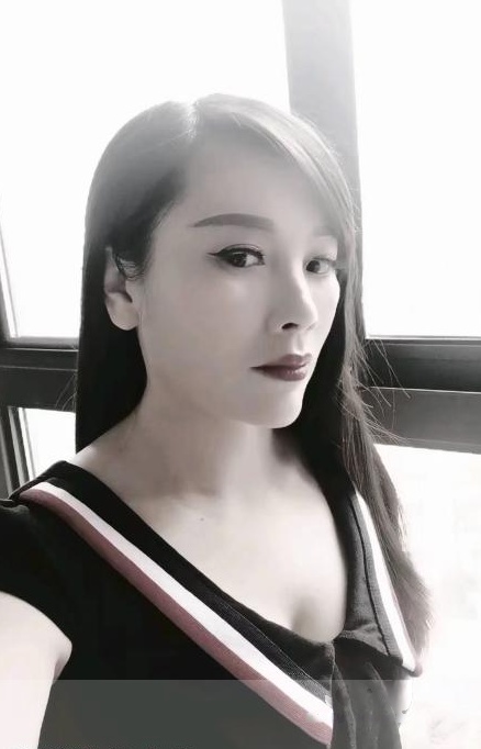 体验熟女爱雪