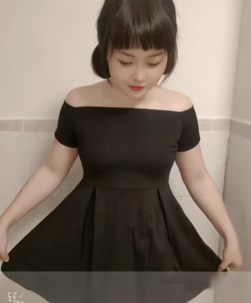 短发小可爱妹妹