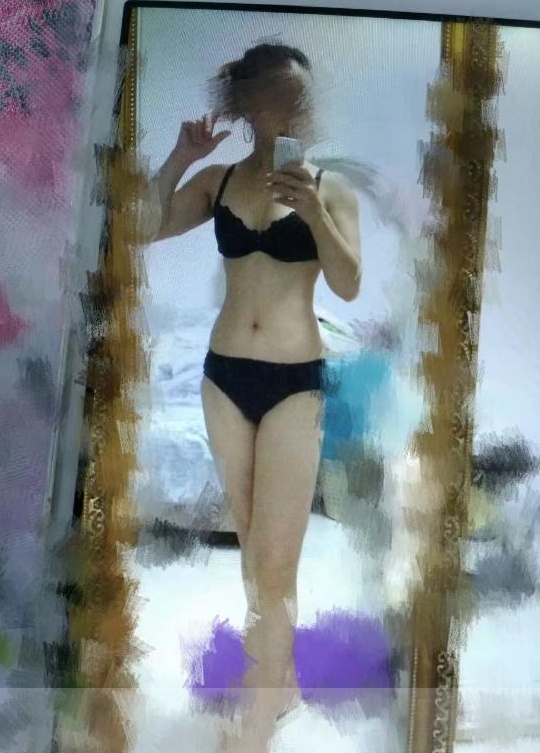 红牌楼梦娜宝儿