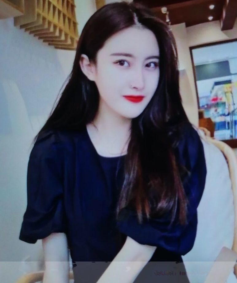 颜值还可的少妇