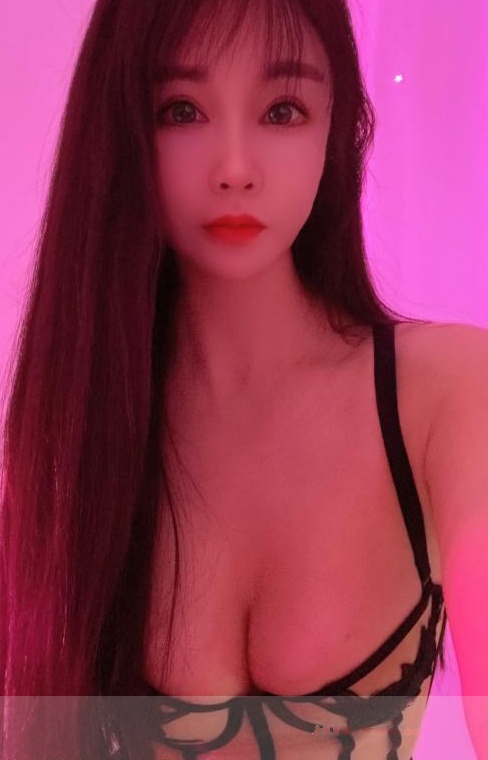 栖霞性感小龙女