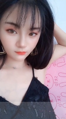 长腿甜妹妹
