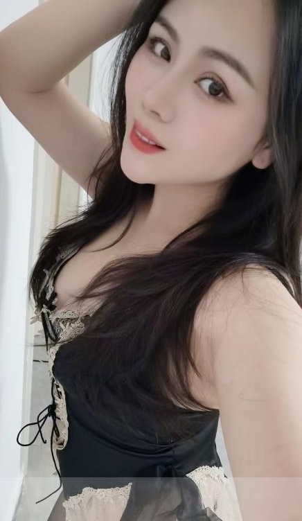体验风骚大胸妹