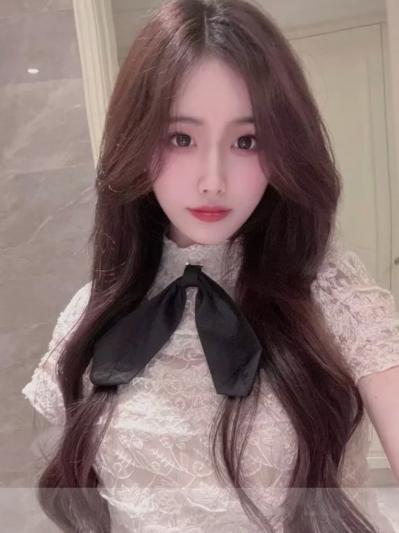 清纯服务系嫩妹蕾蕾
