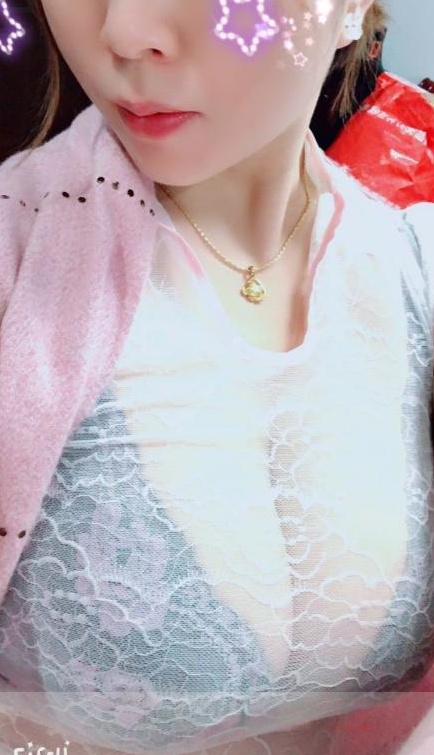 闵行胸大服务好少妇